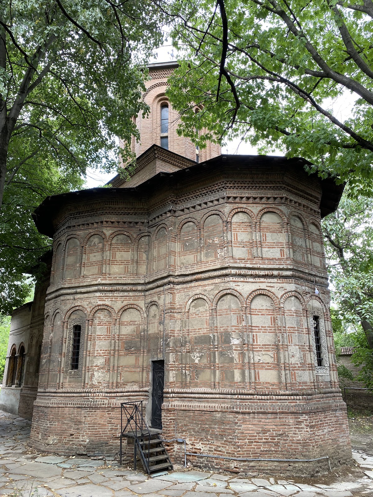 Biserica Mărcuța - foto 1