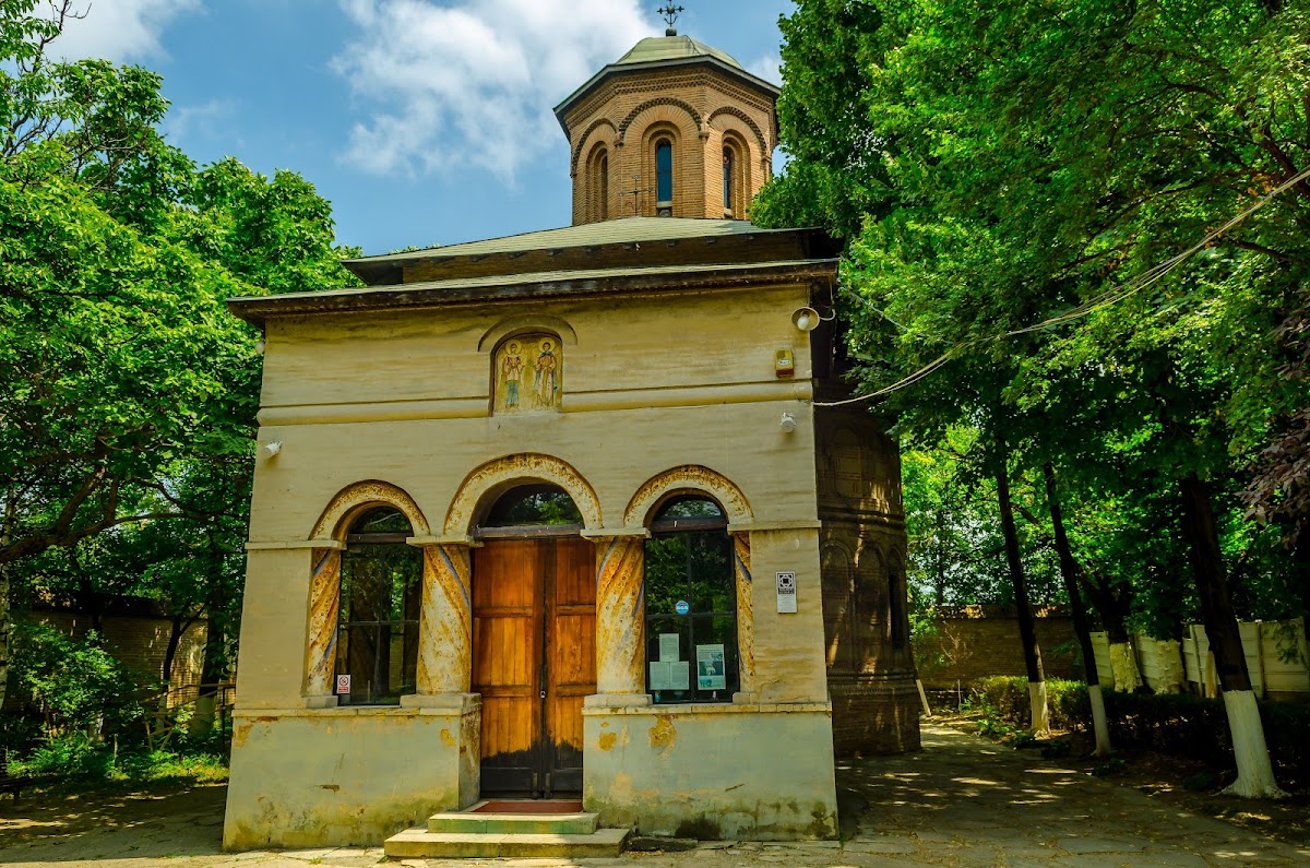 Biserica Mărcuța - foto 2