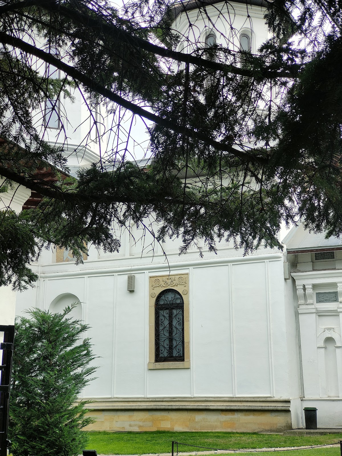 Biserica Mavrodolu - foto 5
