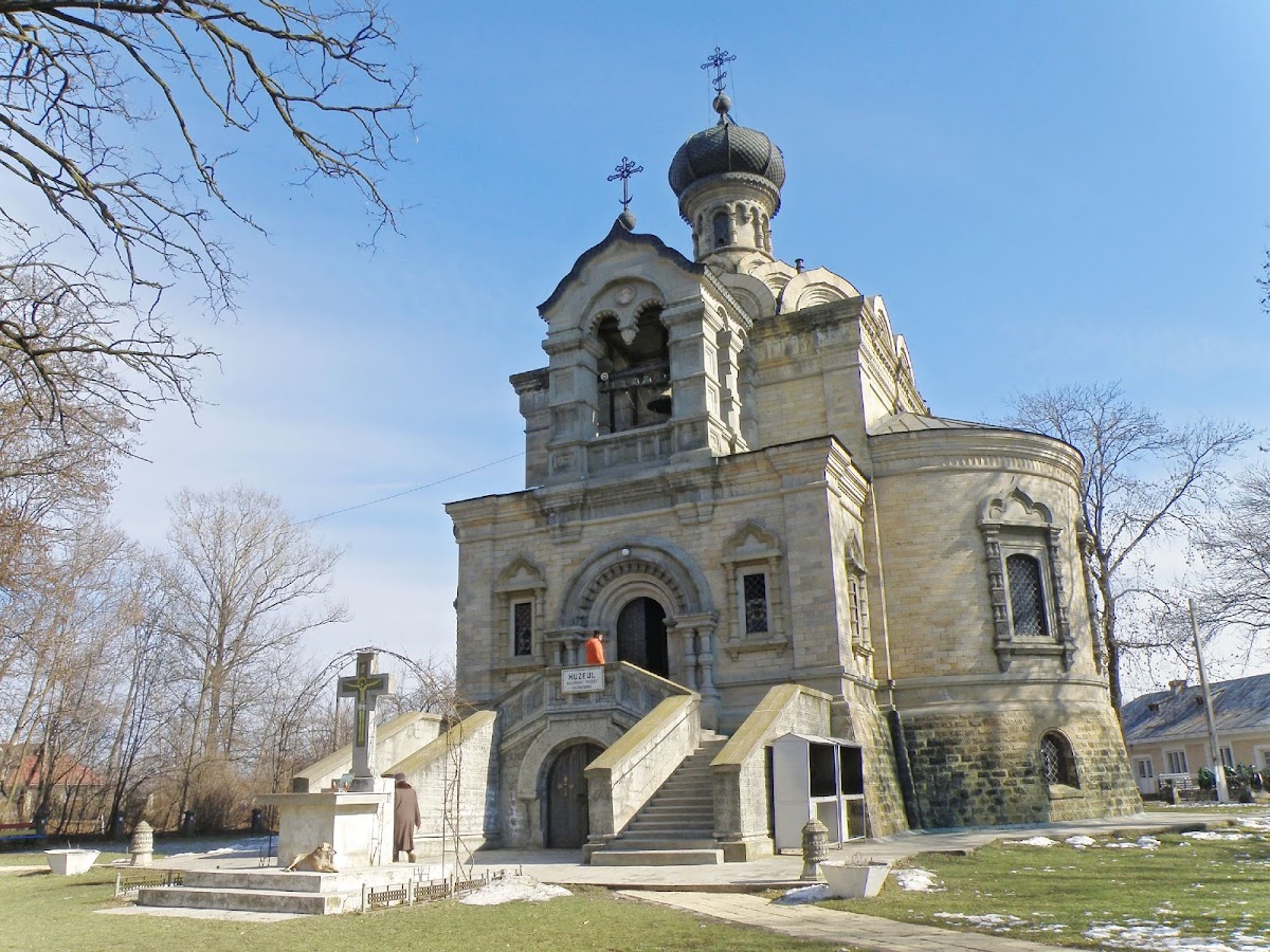 Biserica Monument Istoric - foto 3