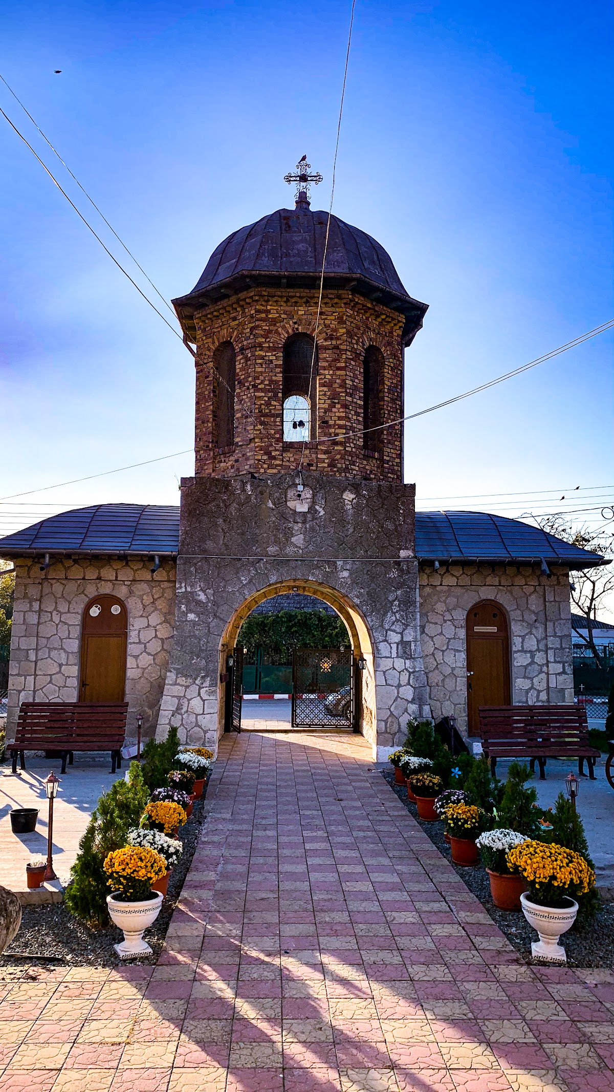 Église de la Nativité de la Mère de Dieu - foto 2