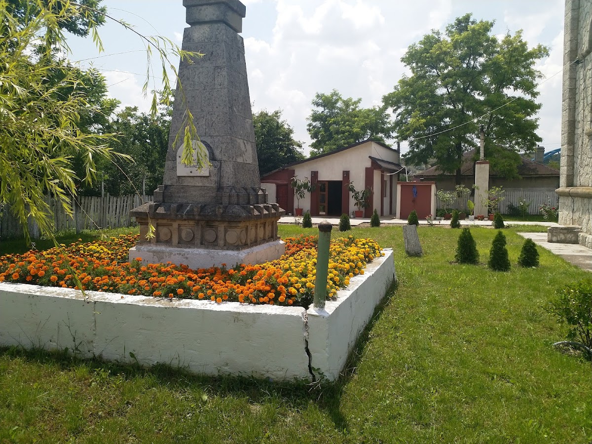 Église de la Nativité de la Mère de Dieu - foto 5