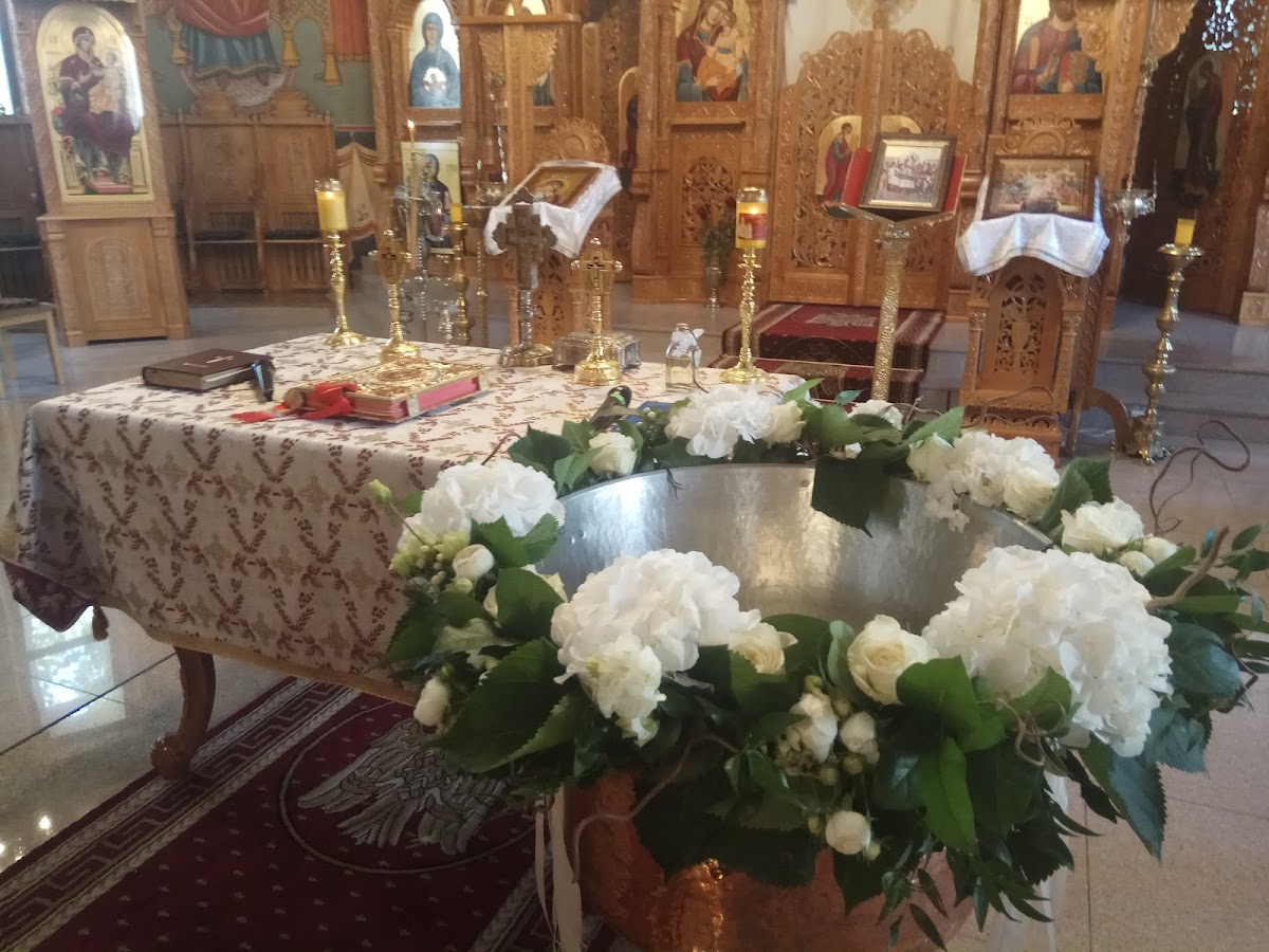 Biserica Nașterea Maicii Domnului Otopeni - foto 4