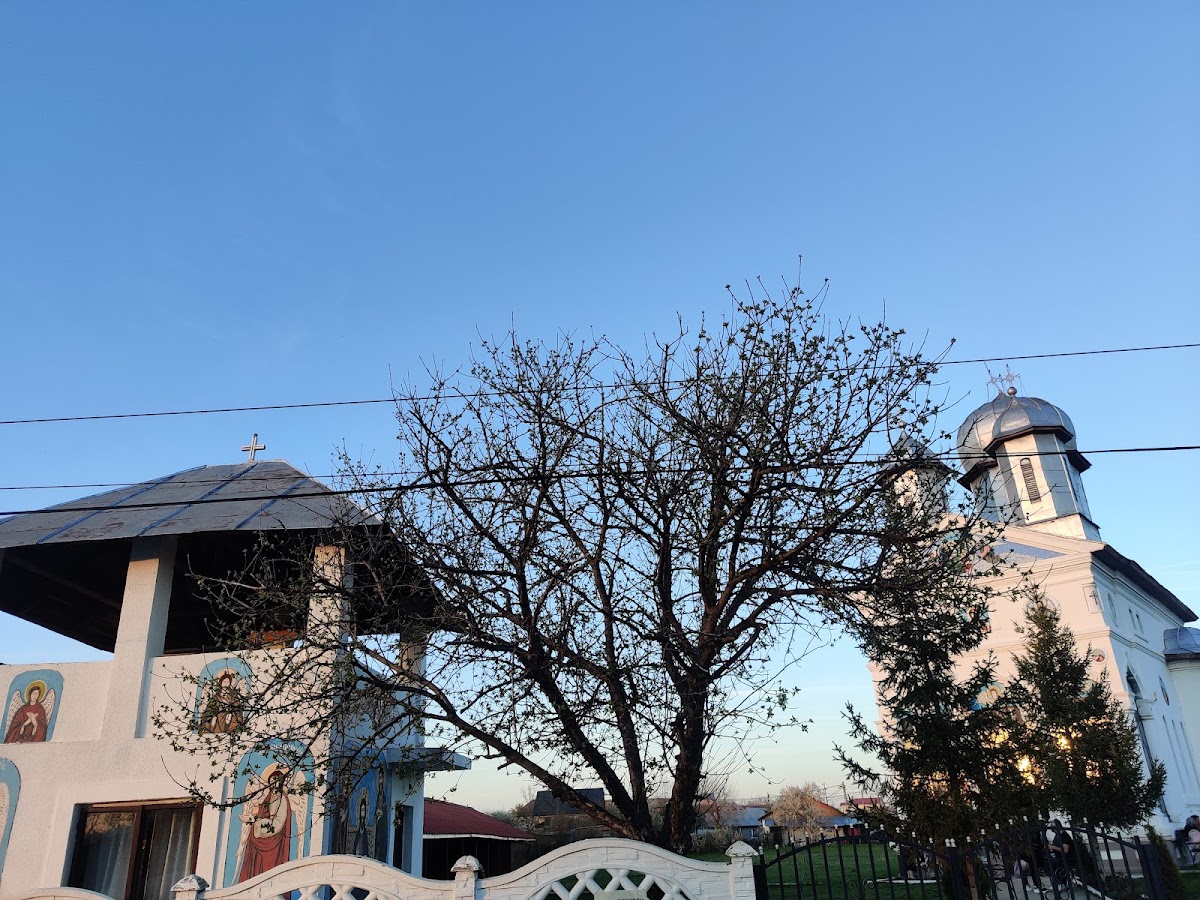 Biserica Nașterea Maicii Domnului Parohia Jitaru - foto 5