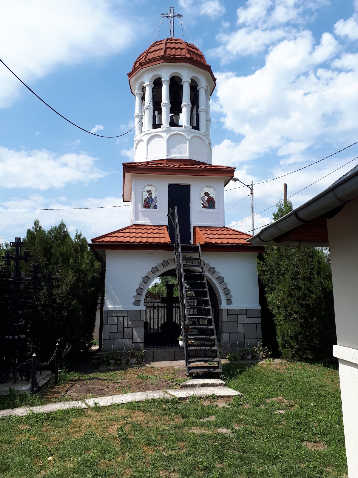 Kirche der Geburt der Gottesmutter / Heilige Parascheva - foto 2