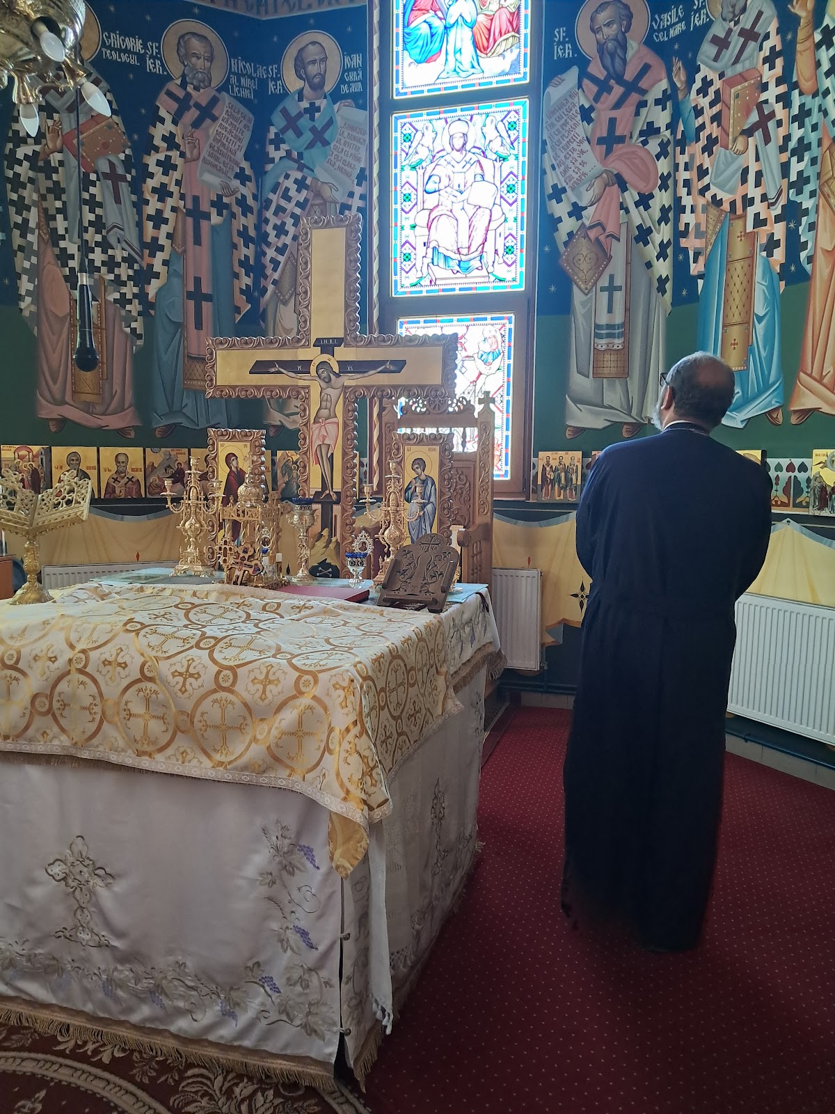 Église de la Nativité de la Sainte Vierge et Saints Constantin et Hélène - Oltenița - foto 4