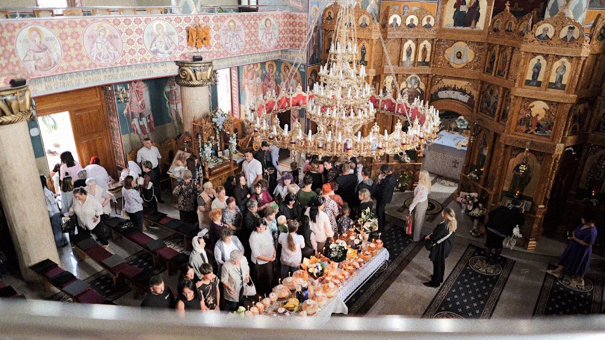 Biserica Naşterea Sfântului Ioan Botezătorul - foto 4