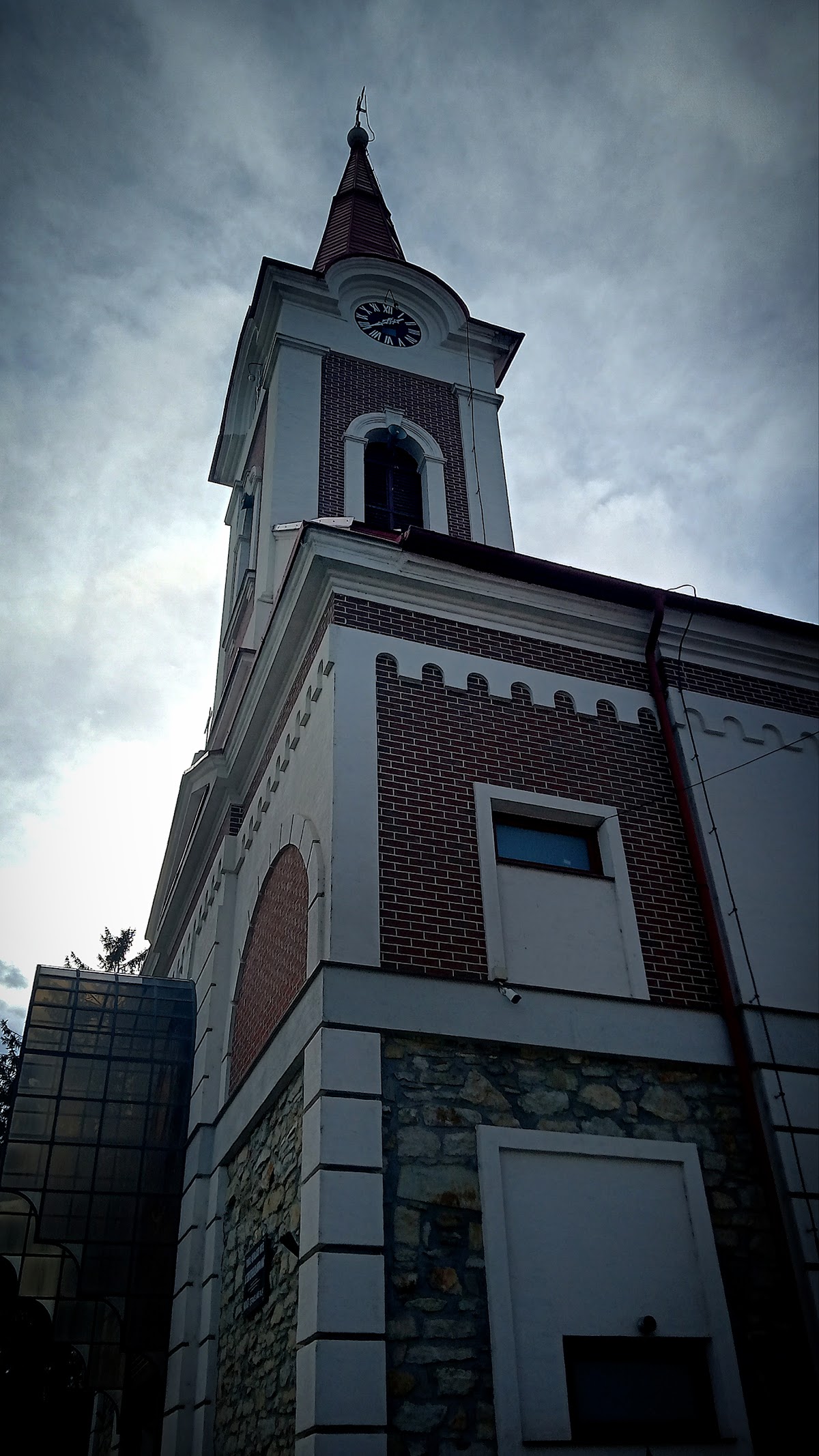 Église de la Nativité de la Sainte Vierge Marie à Rădăuți - foto 5