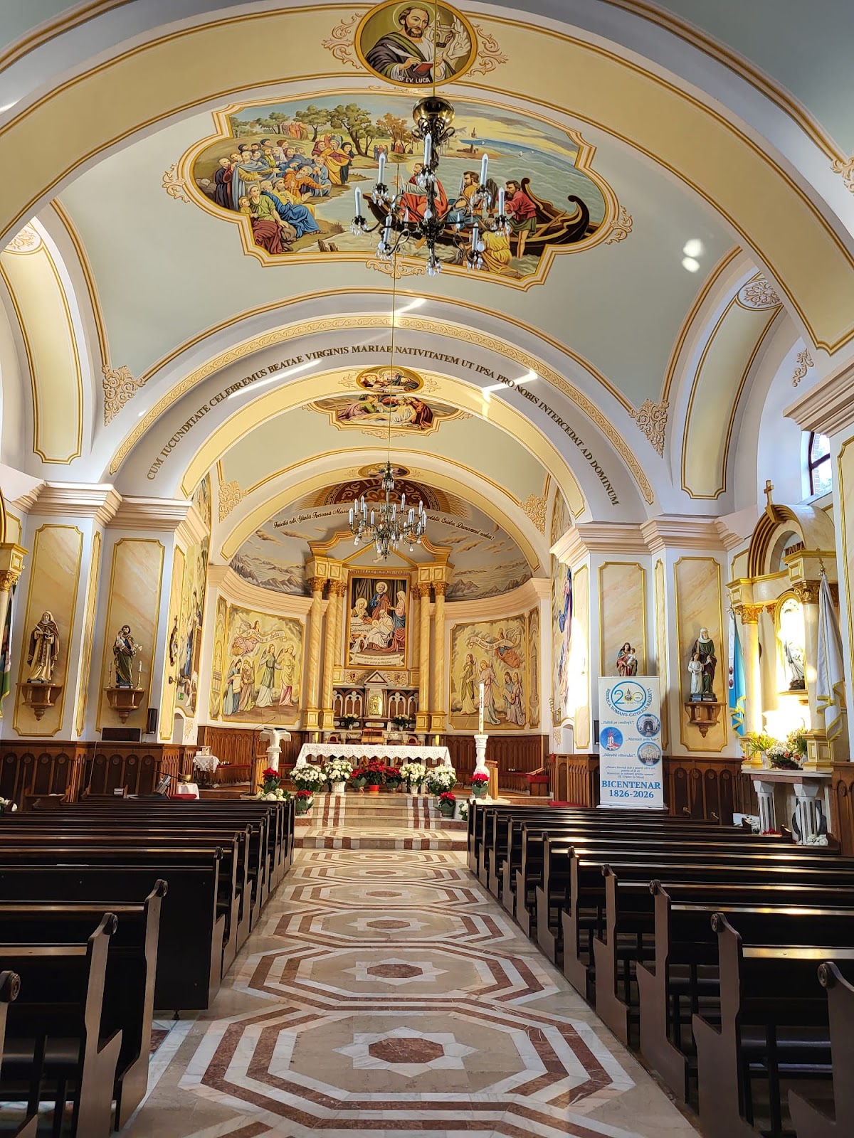 Biserica "Nașterea Sfintei Fecioare Maria" Rădăuţi - foto 3