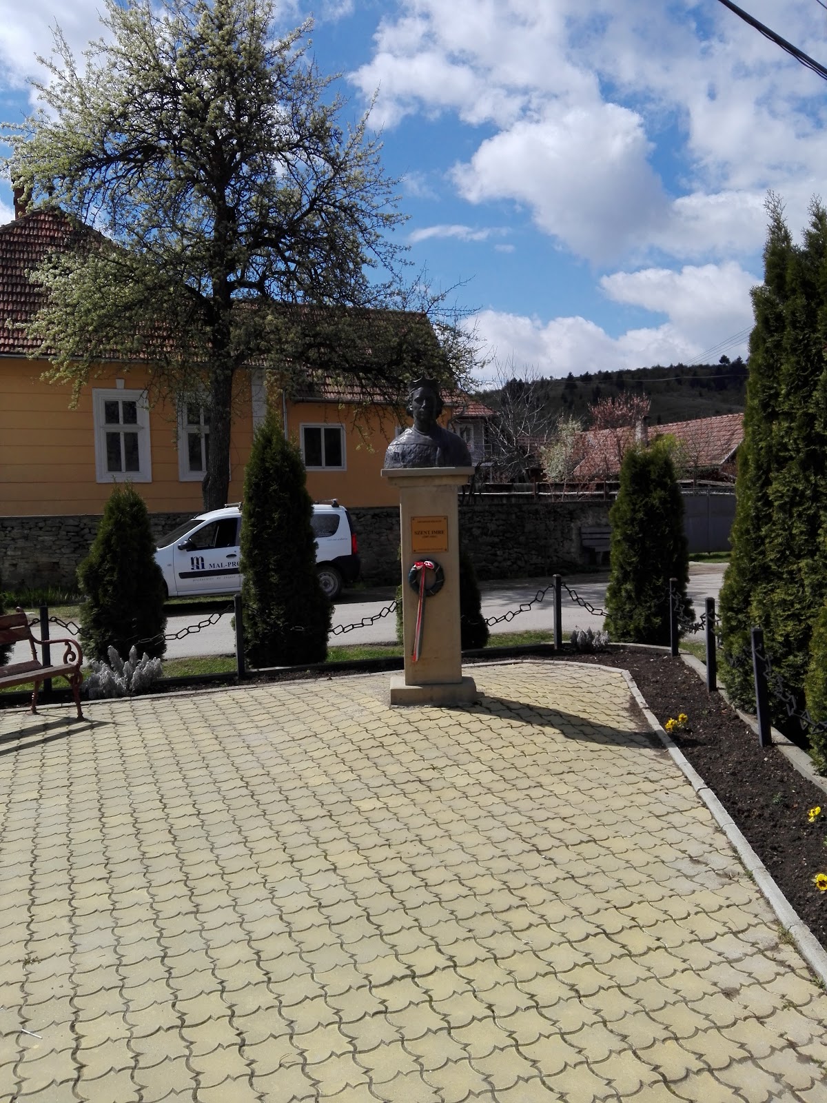 Biserica Nouă Sfântul Emeric - foto 4