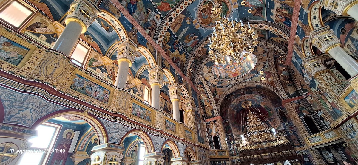 Biserica Ordodoxă III - foto 2