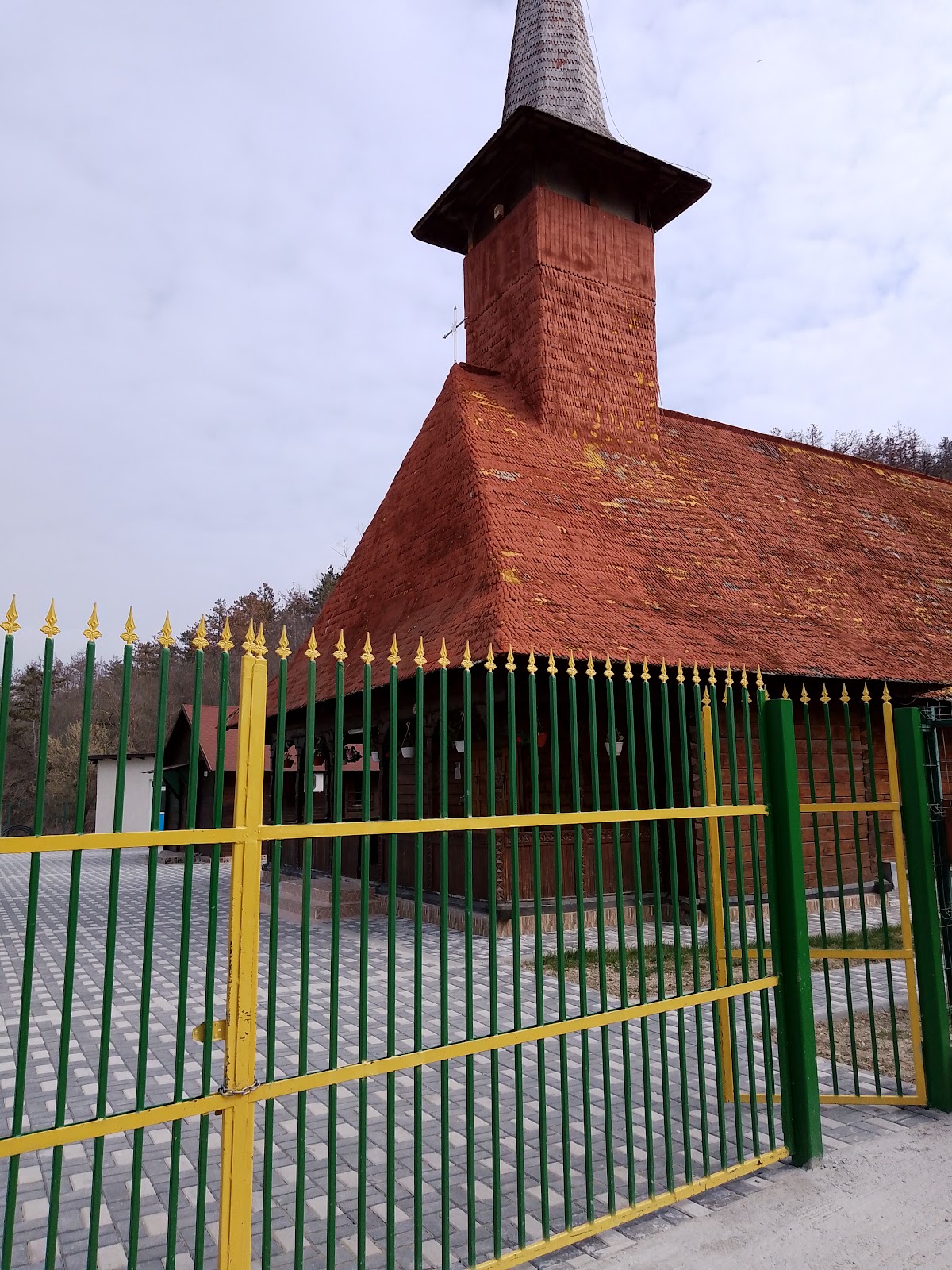 Cernavodai Istenanyja Orthodox Templom - foto 3
