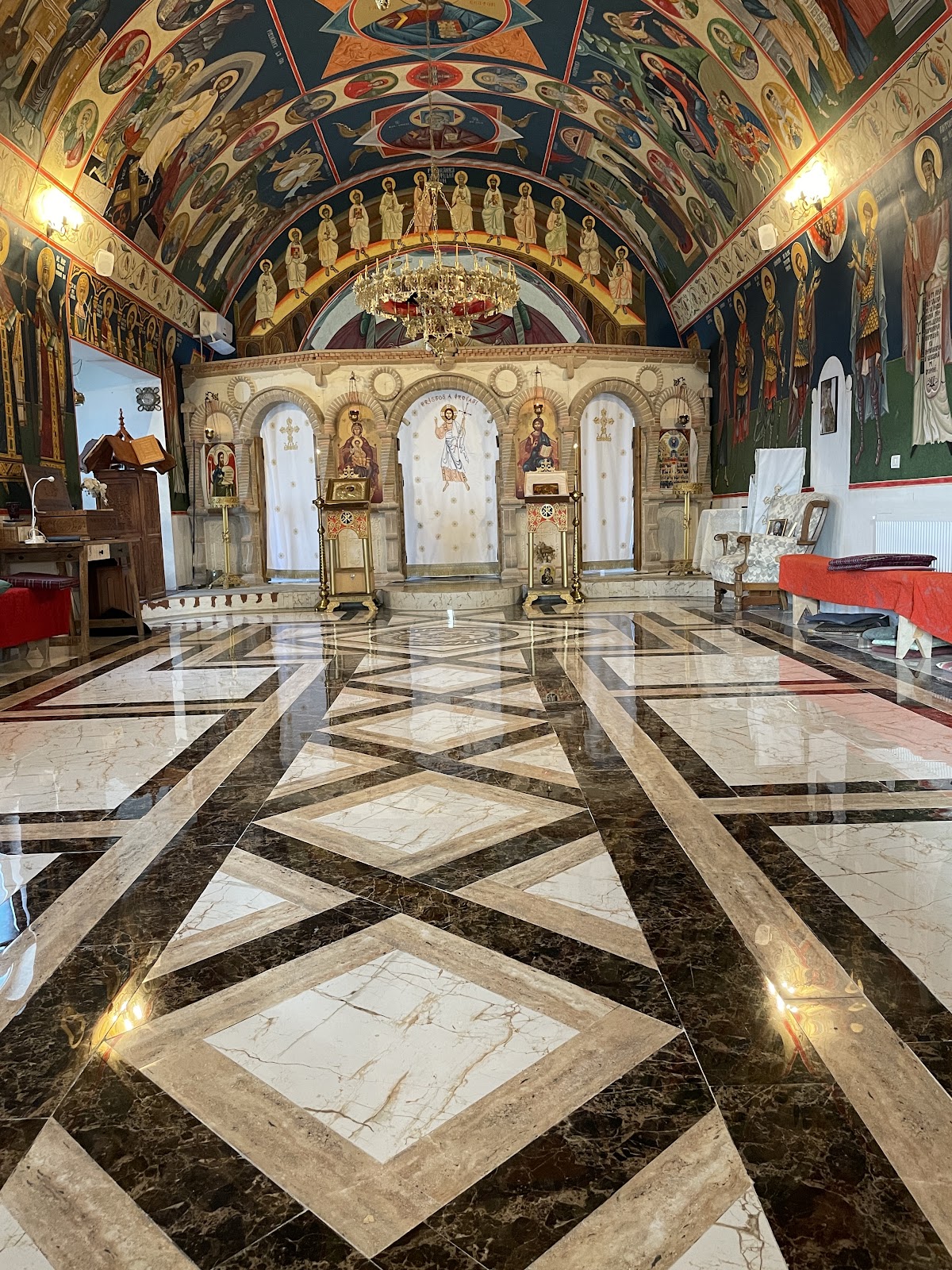 Biserica ortodoxă de stil vechi - foto 2