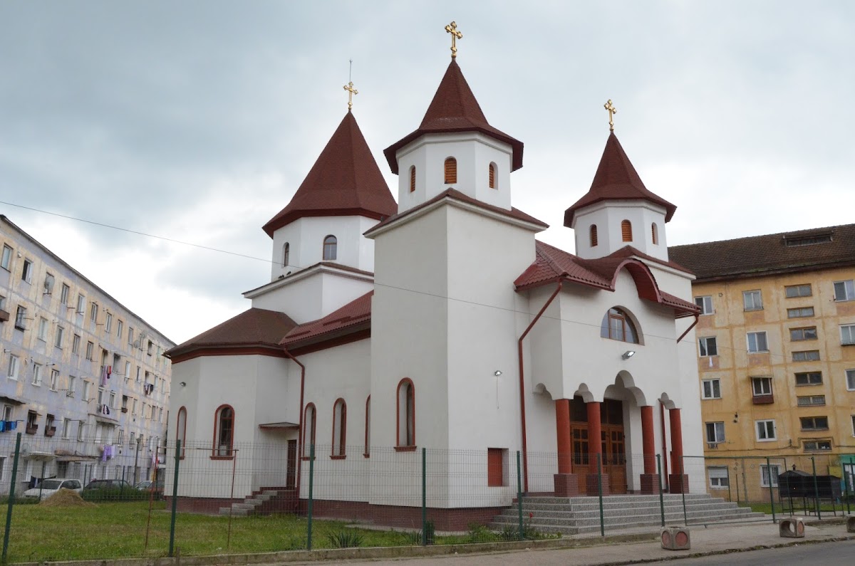 Biserica Ortodoxă „Pogorârea Sfântului Duh” - foto 2