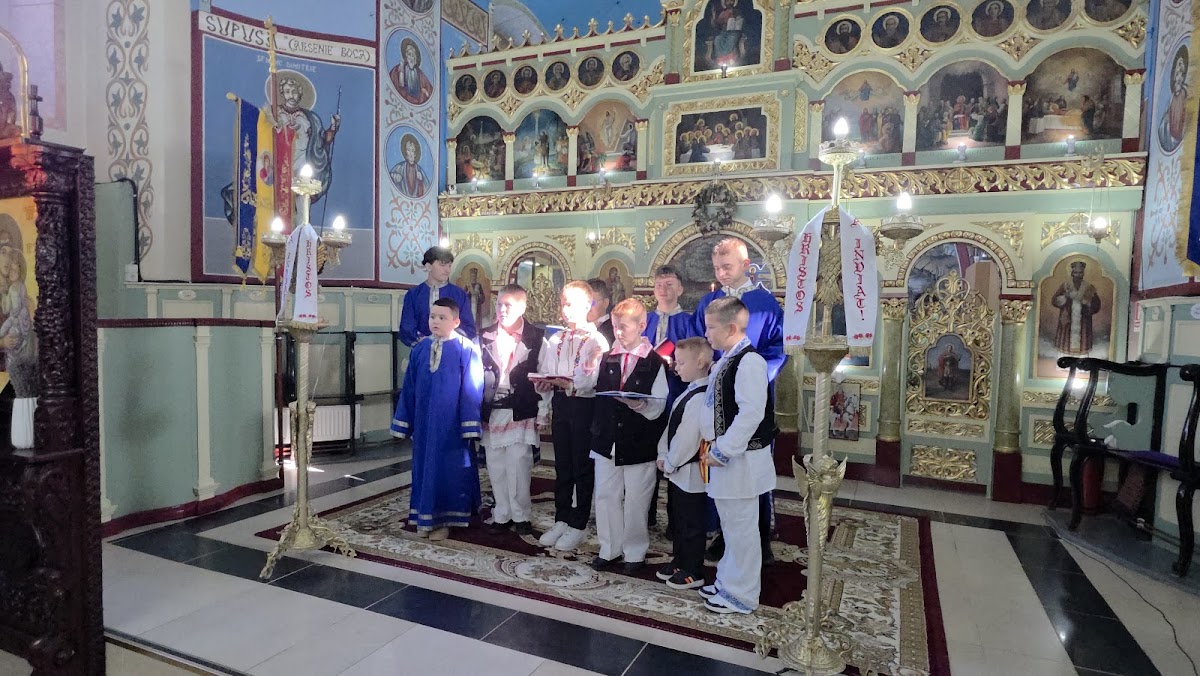 BISERICA ORTODOXĂ ROMÂNĂ SEMLAC - foto 3