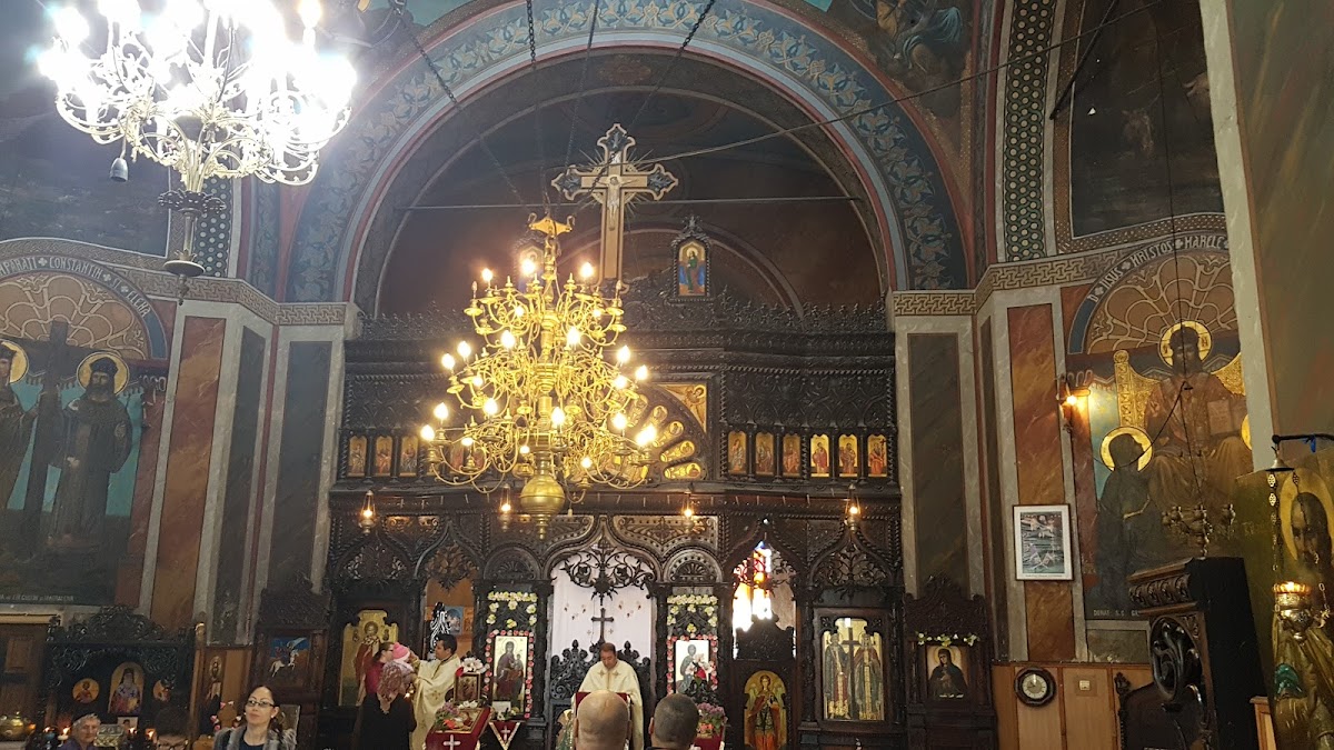 Biserica Ortodoxă Sf. Împărați Constantin și Elena - foto 3