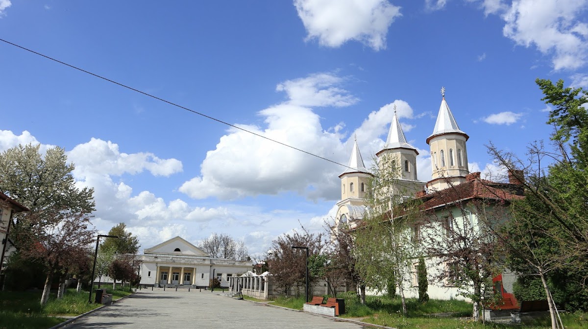 东正教教堂 "圣三一" - foto 3