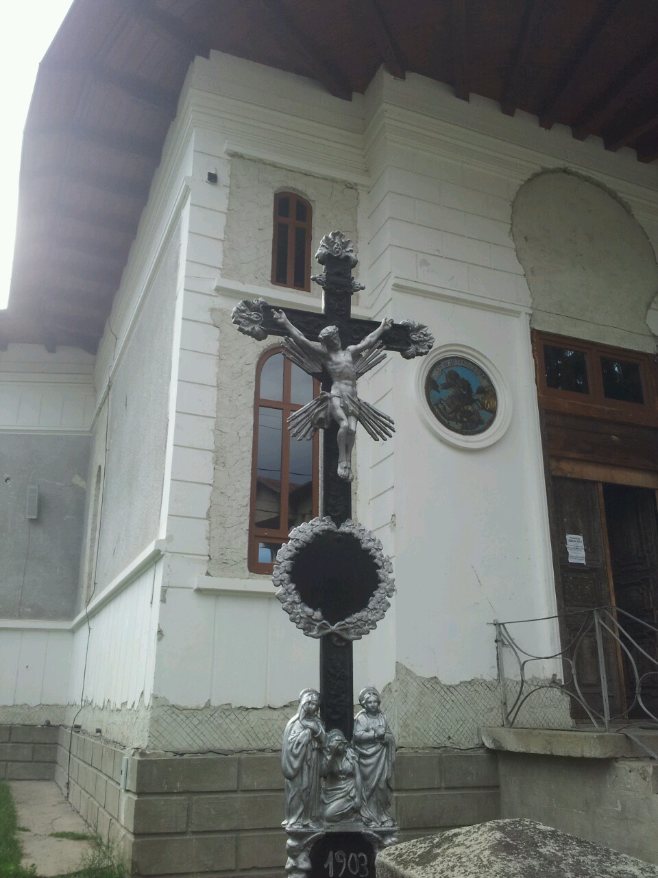 Biserica Ortodoxa Sfântul Mare Mucenic Dumitru - foto 4