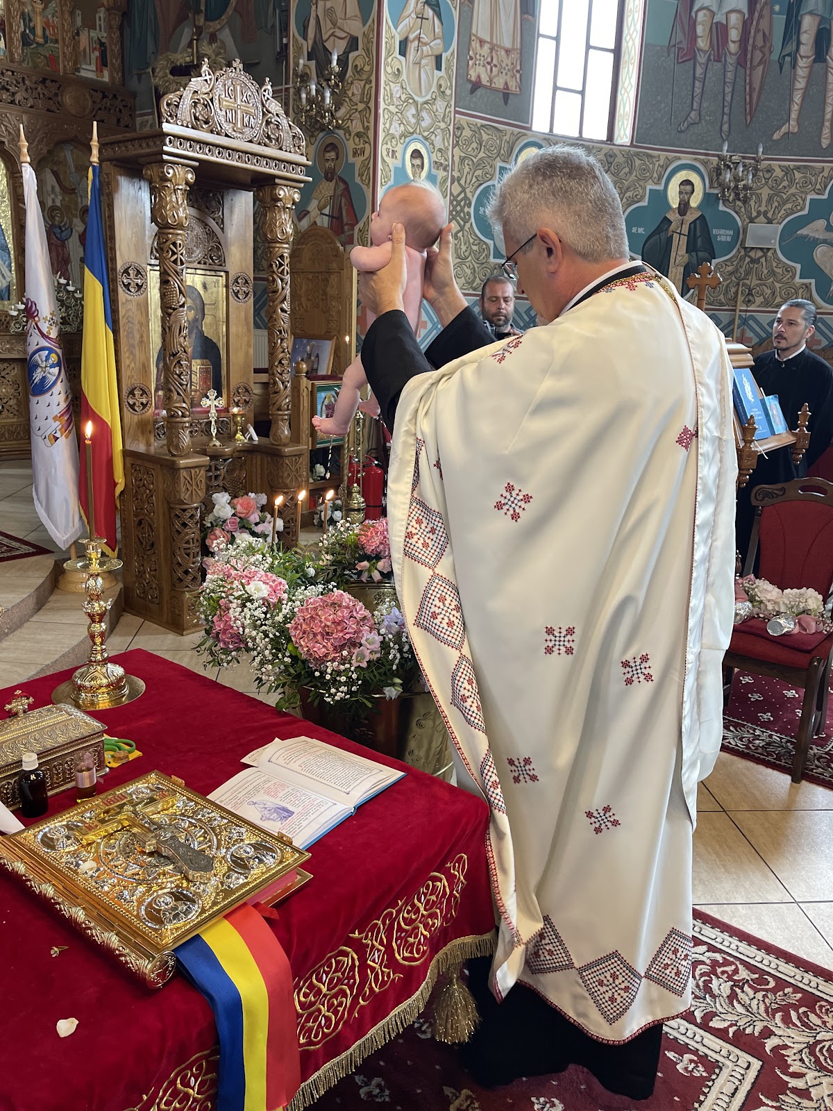 Orthodoxe Kirche Sînmartin I Gemeinde Orthodox Sanmartin 1, geweiht der Verkündigung. - foto 2
