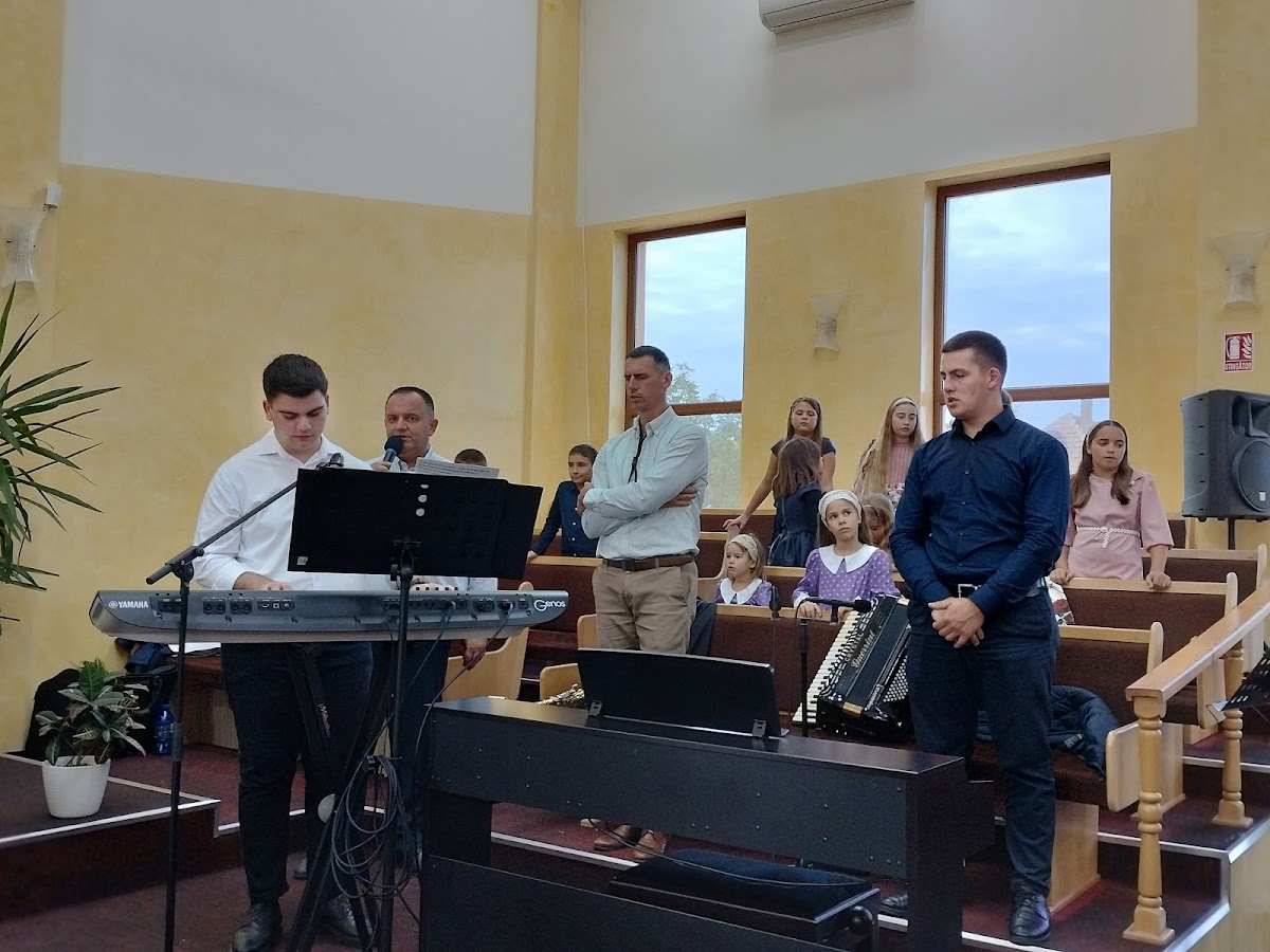 Biserica Penticostală - foto 5