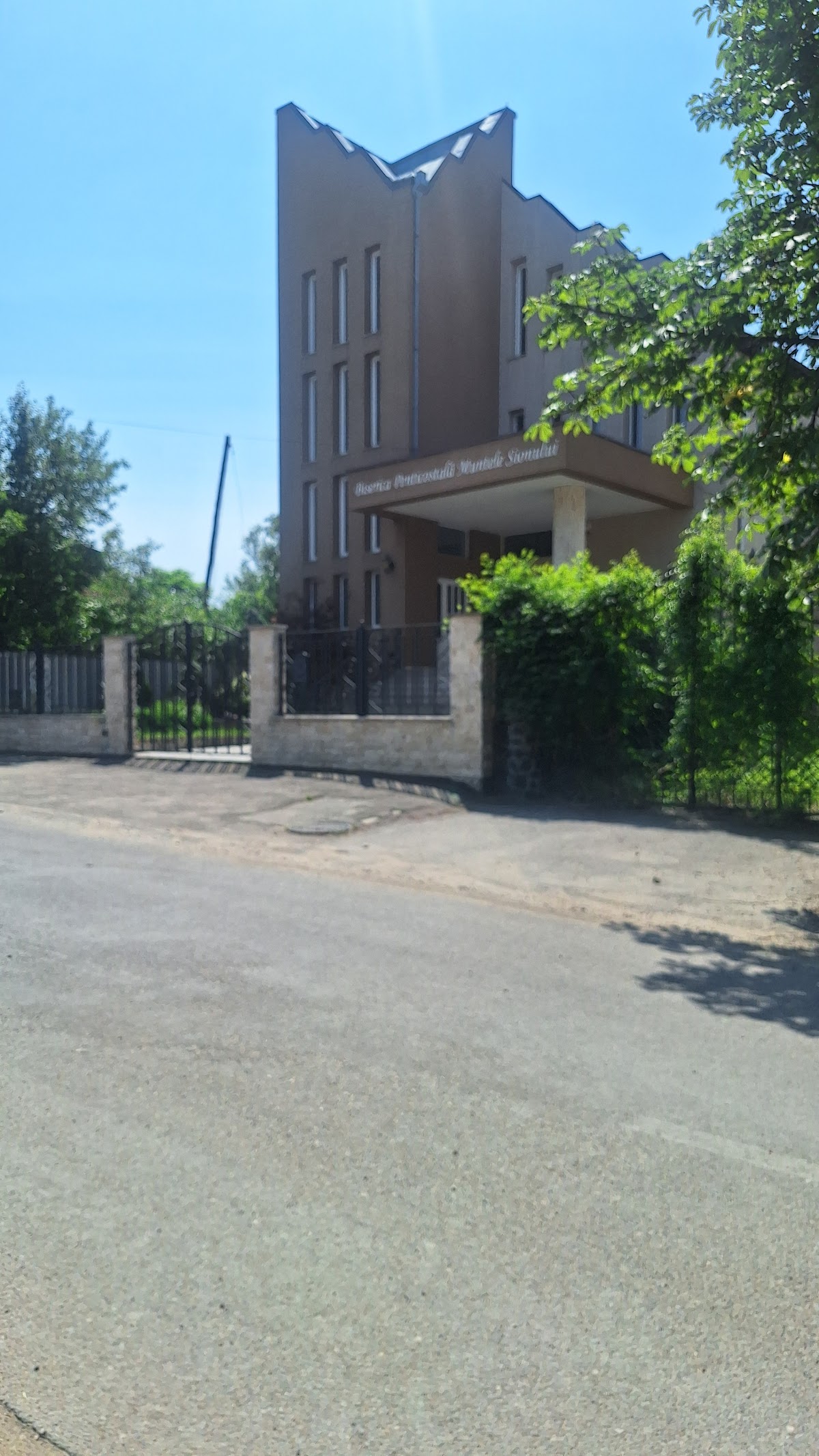 Biserica penticostală Aleșd - foto 5