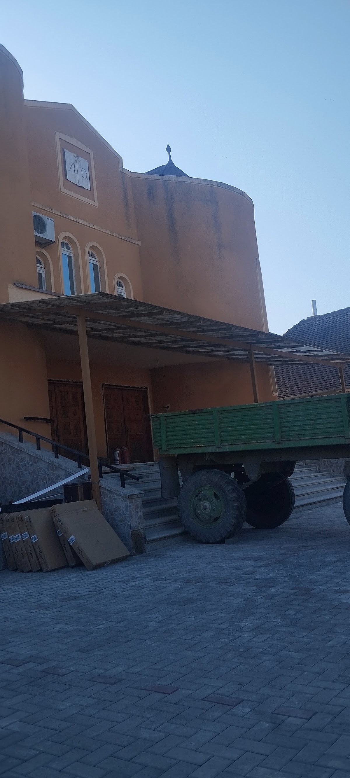 Biserica Penticostală Învierea Recaș - foto 2
