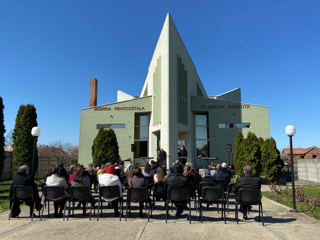 Biserica Penticostală Pâncota - foto 1