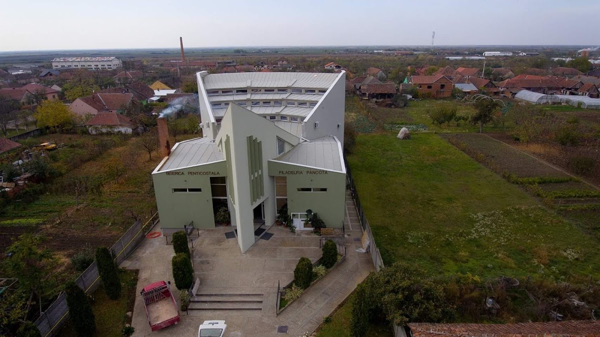 Biserica Penticostală Pâncota - foto 2