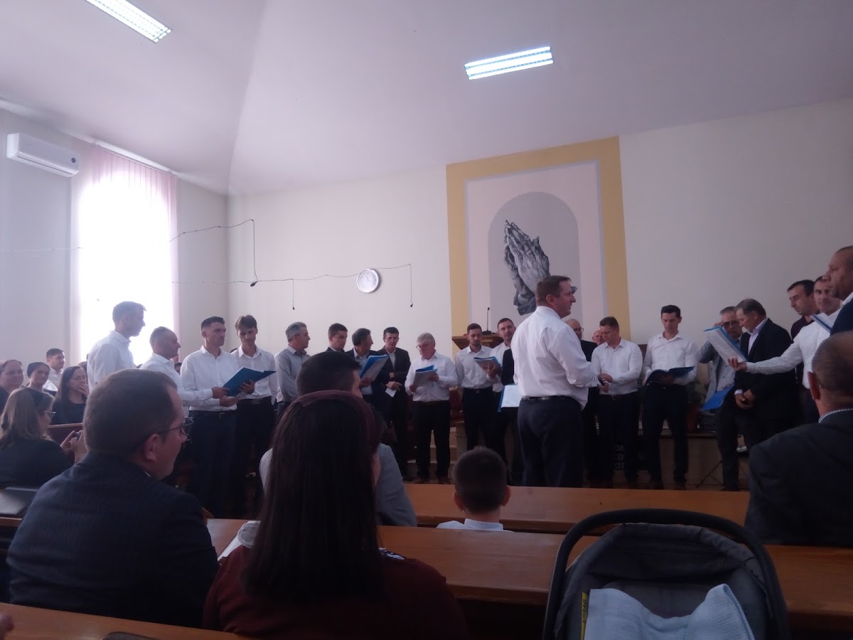 Biserica Penticostala Sfanta Treime - foto 2