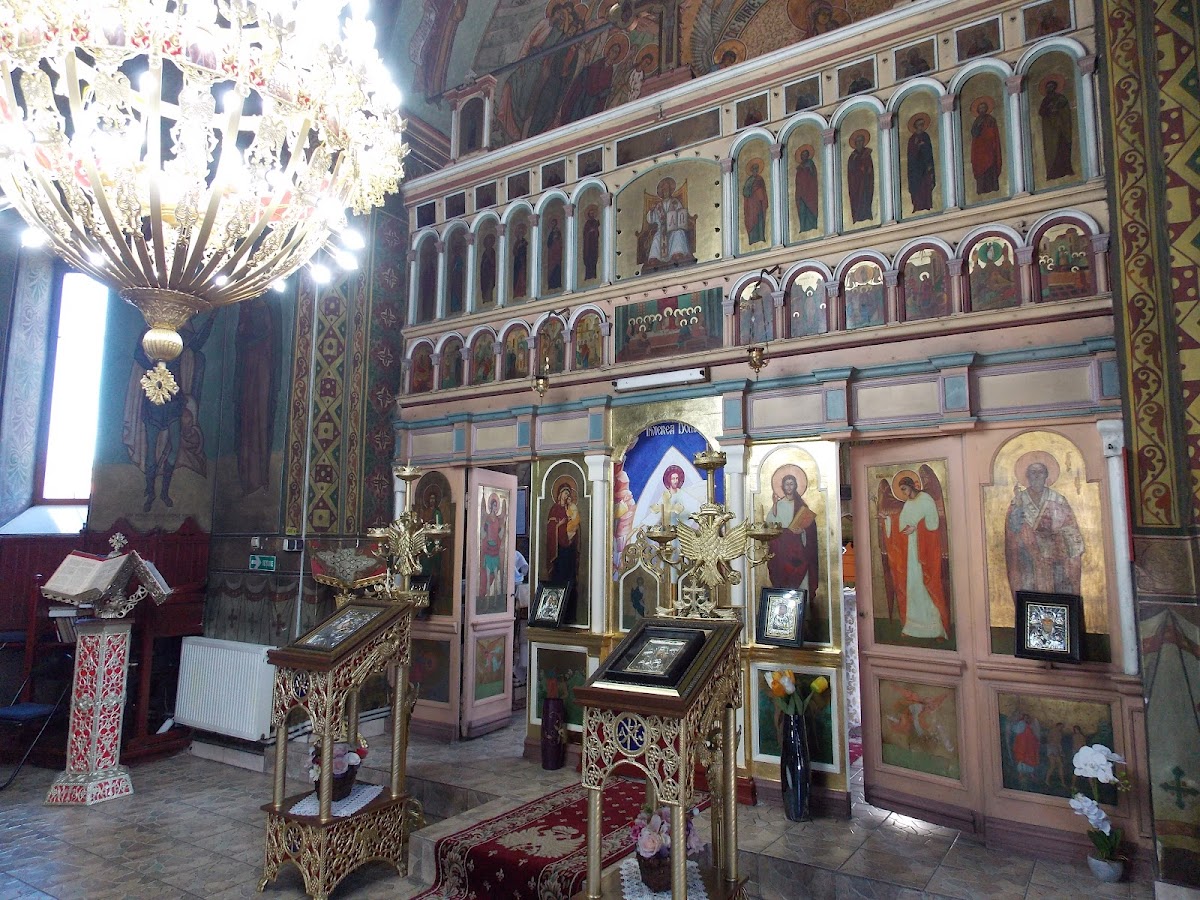 Biserica Pietroiu - foto 3