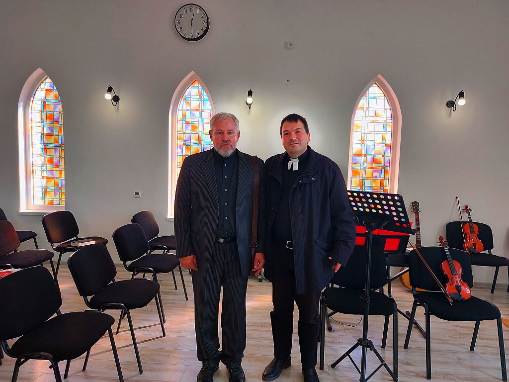 EVANGÉLIKUS PROTESTÁNS KÁPOLNA - EGY LUTHERÁNUS ÉS VALDENS MISIÓS KÁPOLNA