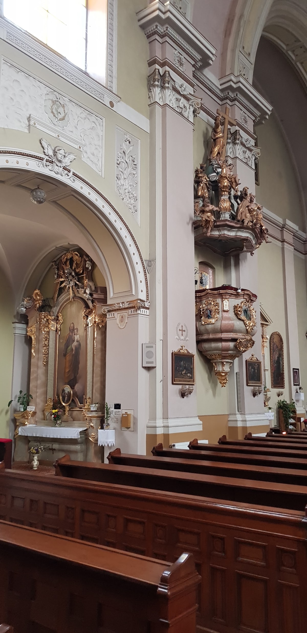 Biserica Romano Catolică Coborârea Sfântului Duh - foto 3