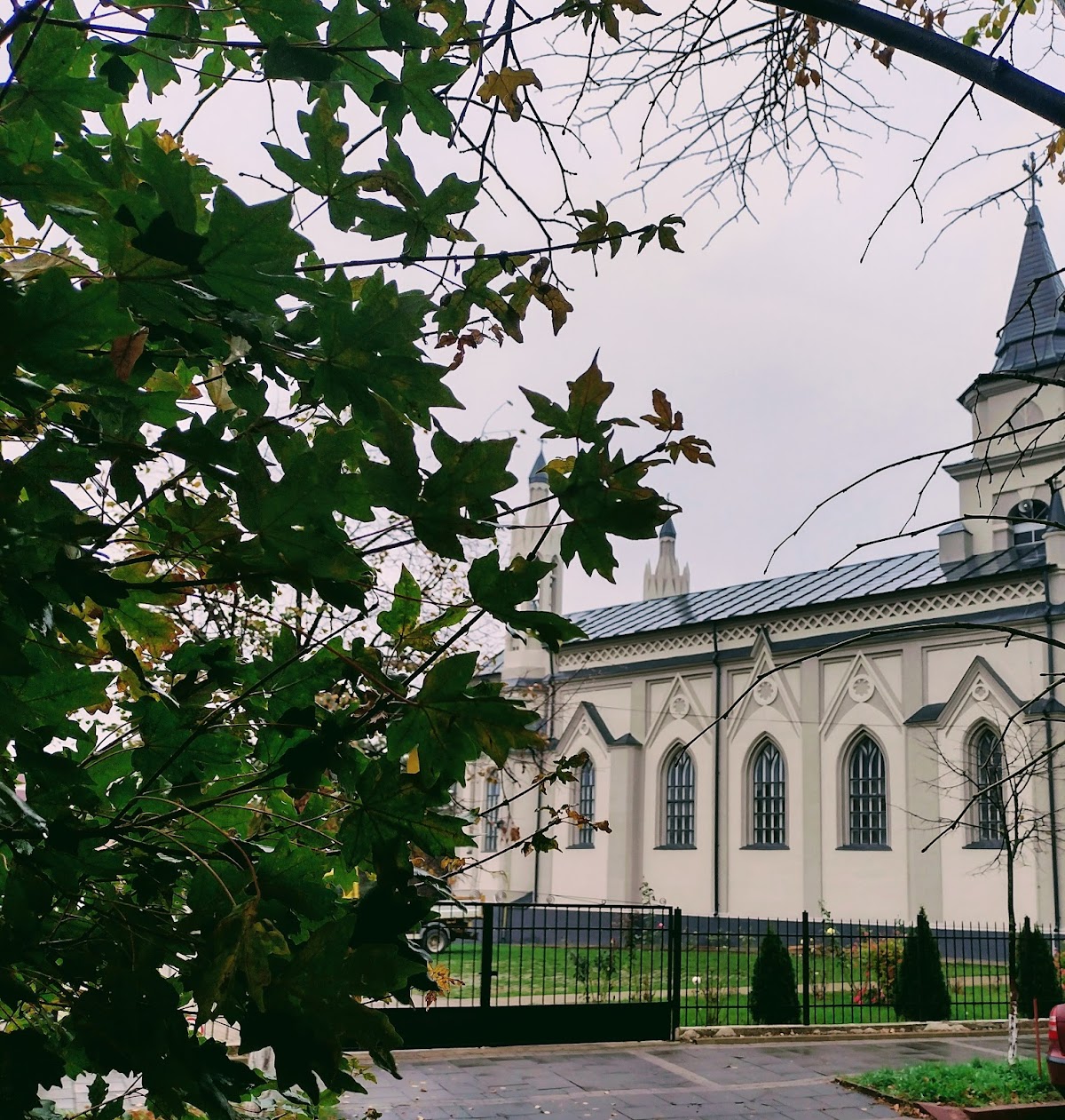 Chiesa cattolica romana "Natività di San Giovanni Battista" - Botoșani - foto 5