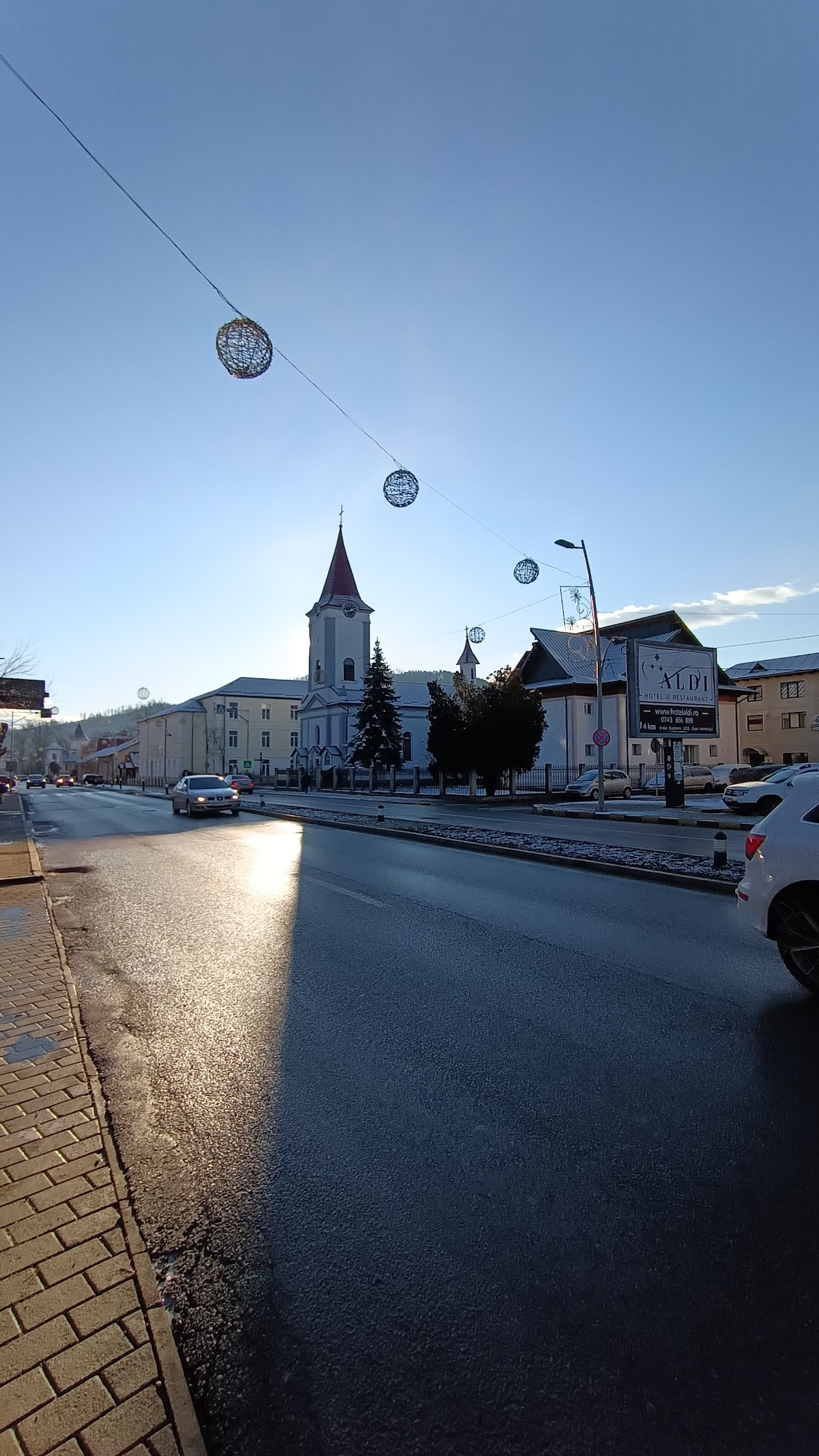 Biserica romano-catolică "Preasfânta Treime" - foto 2