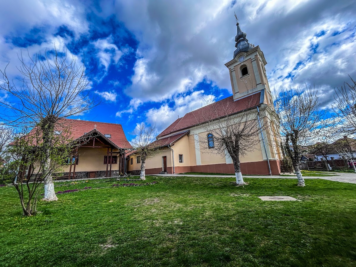 Biserica Romano-Catolica „Sf. Gheorghe”