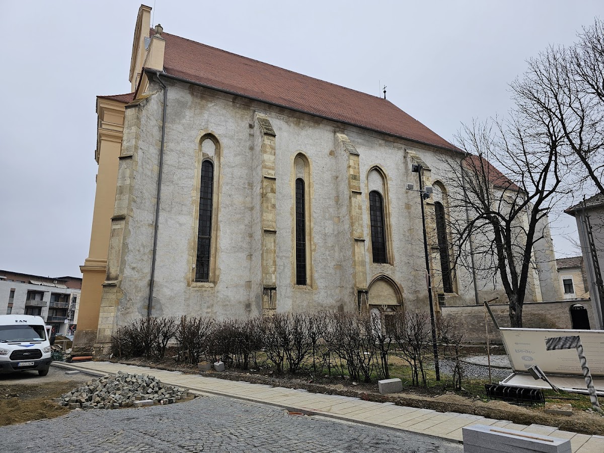 Biserica Romano-Catolică Sfânta Maria - foto 2