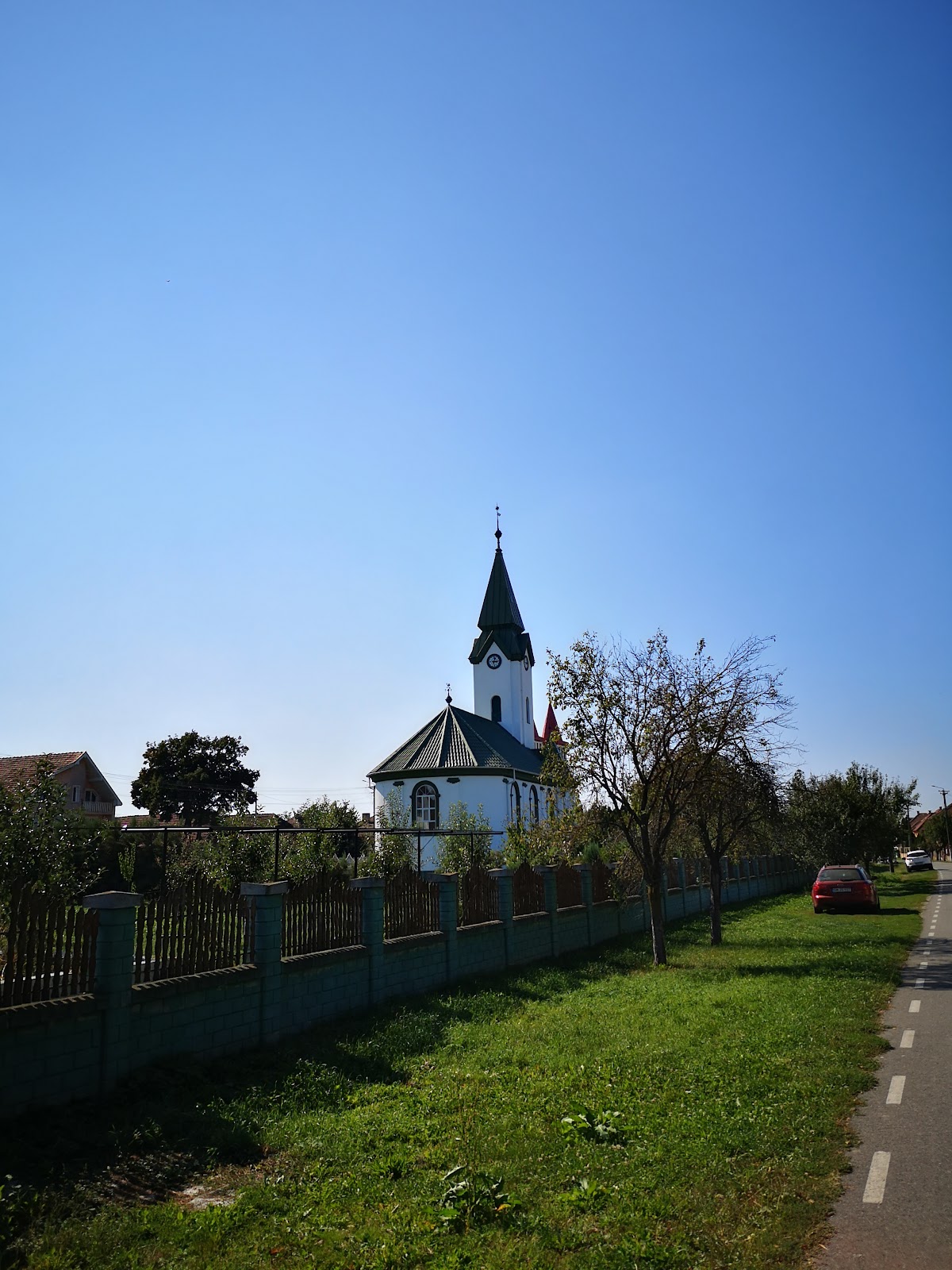 Église catholique romaine "Saint Joseph" à Botiz - foto 4