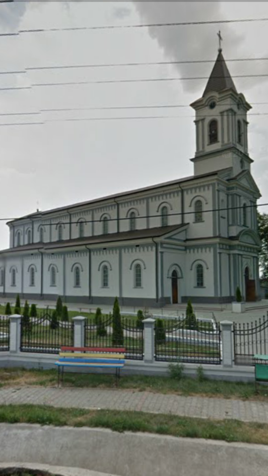 Biserica romano-catolică „Sfântul Mihail” - foto 1