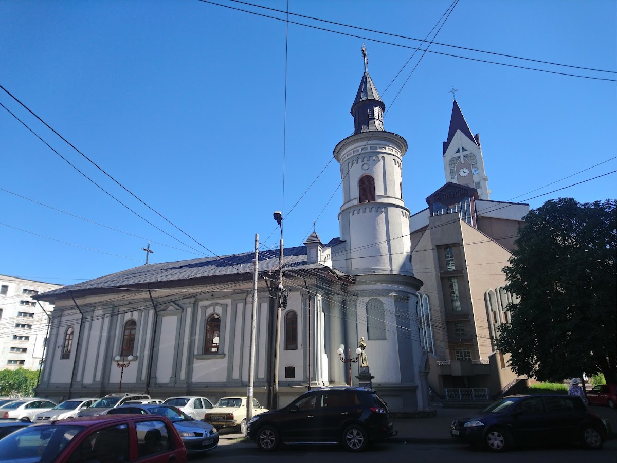Biserica romano-catolică „Sfântul Nicolae” - foto 2