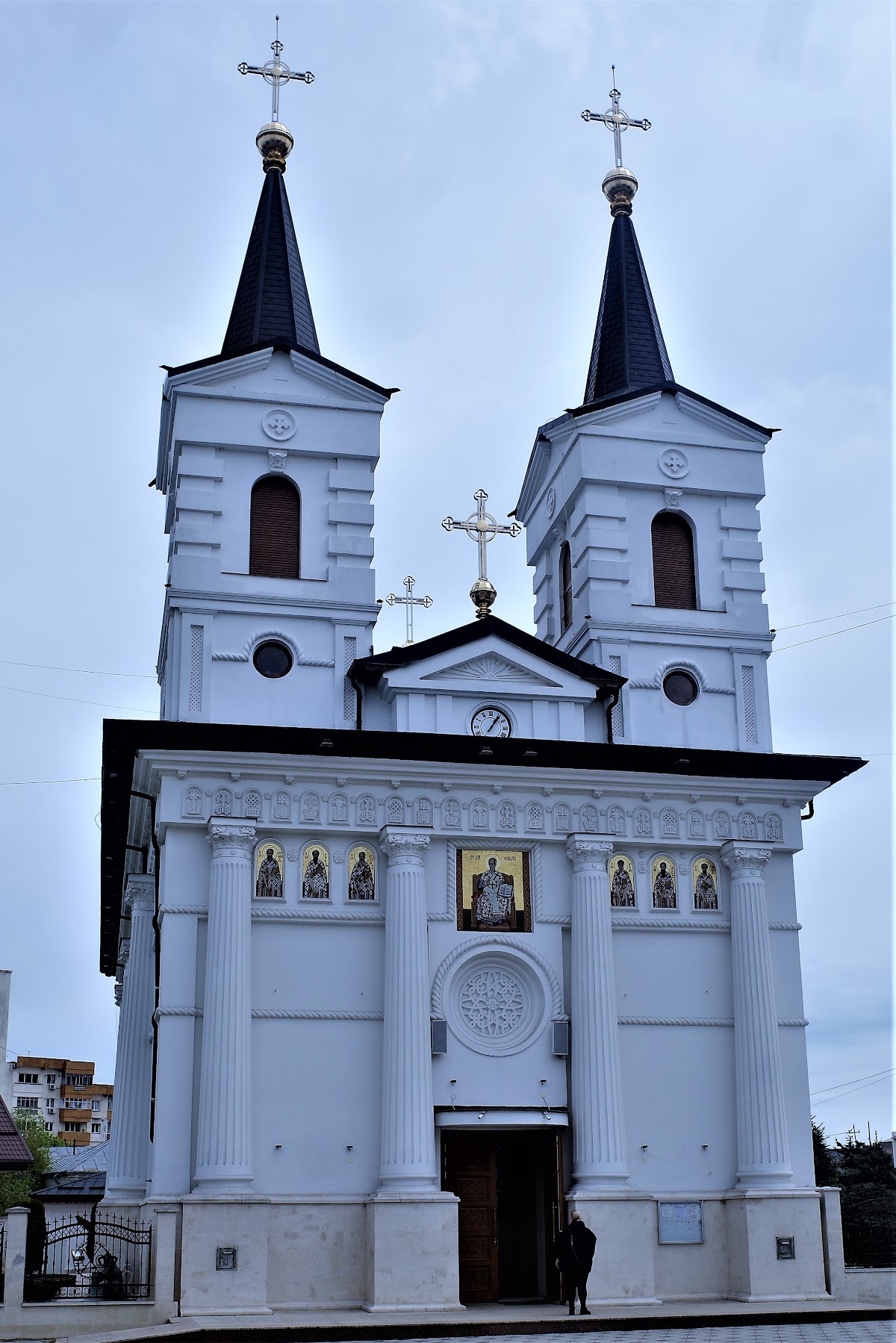 Biserica romano-catolică „Sfântul Nicolae” - foto 4