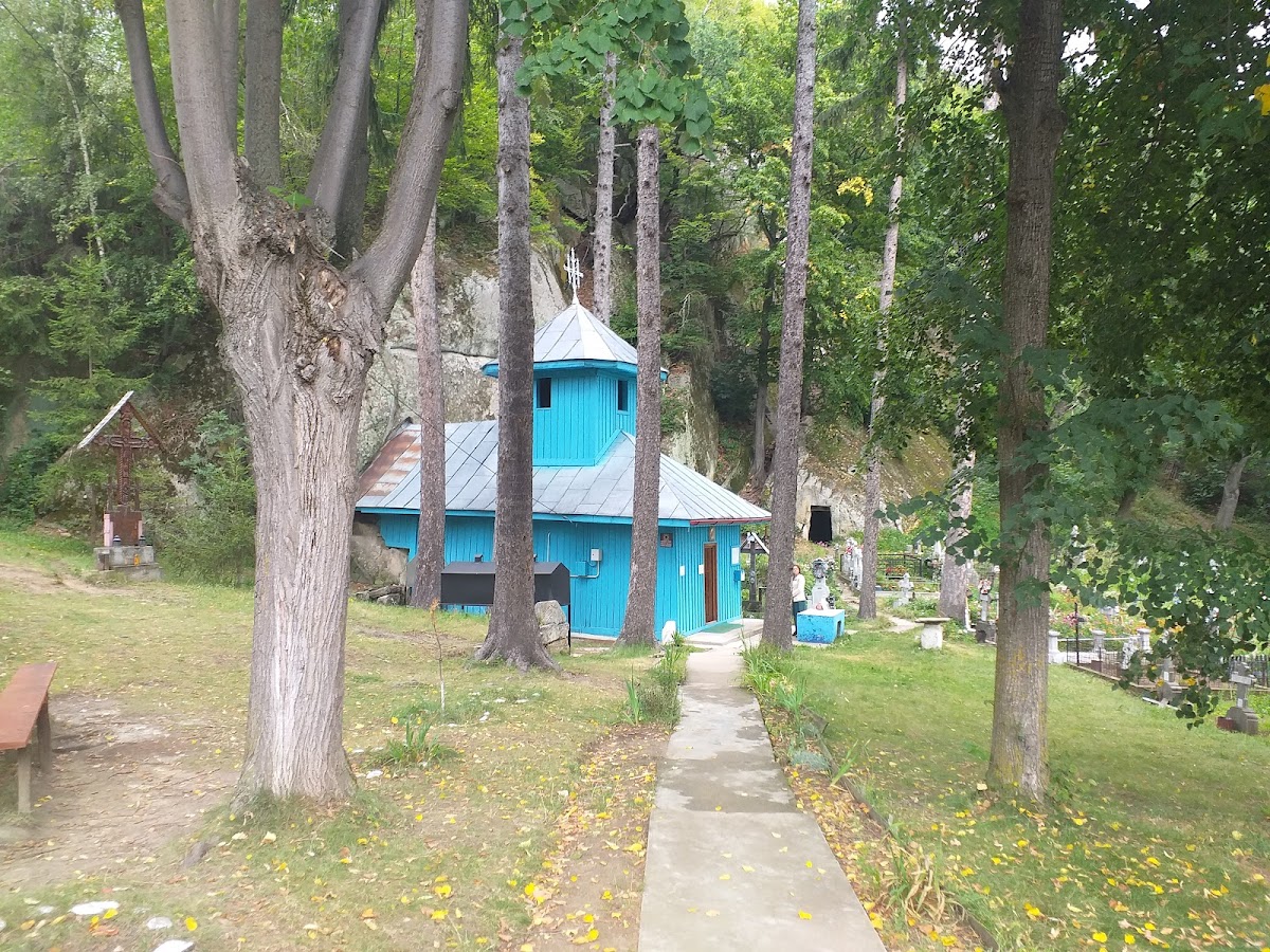 Biserica Rupestră Aluniș - foto 3