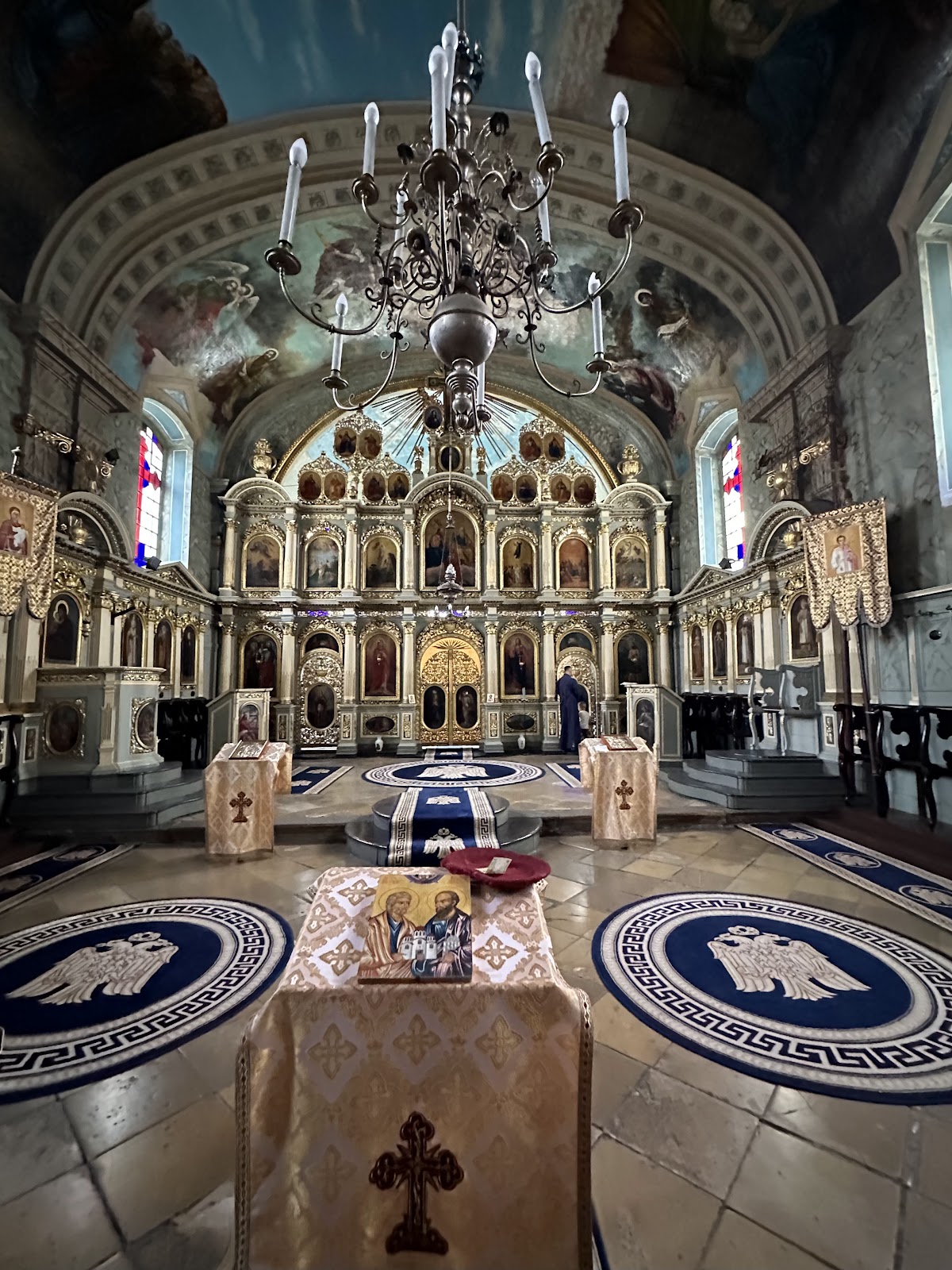 Biserica sârbească Sf. Petru și Pavel - foto 2