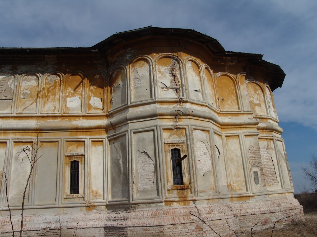 St. Apostle Andrew Church, Frunzănești - Fundeni Commune - foto 2