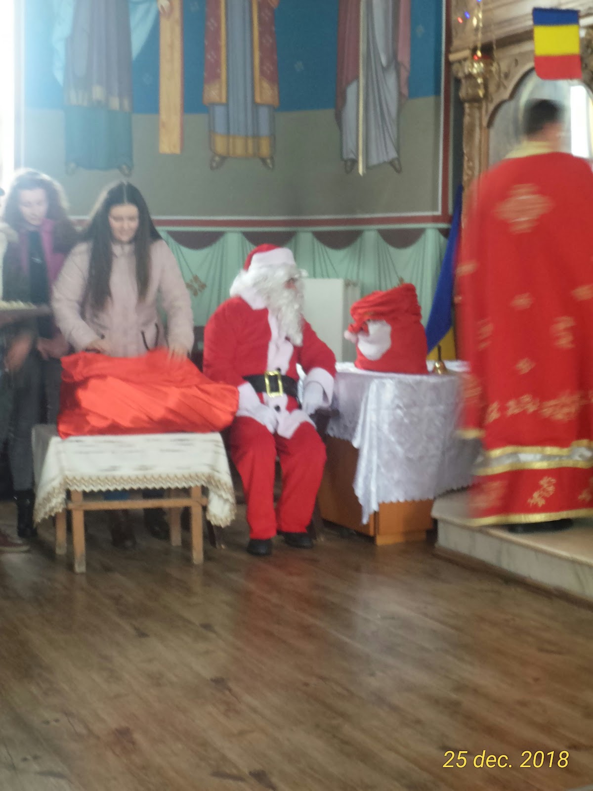 Biserica Sf. Apostoli Petru și Pavel - foto 3