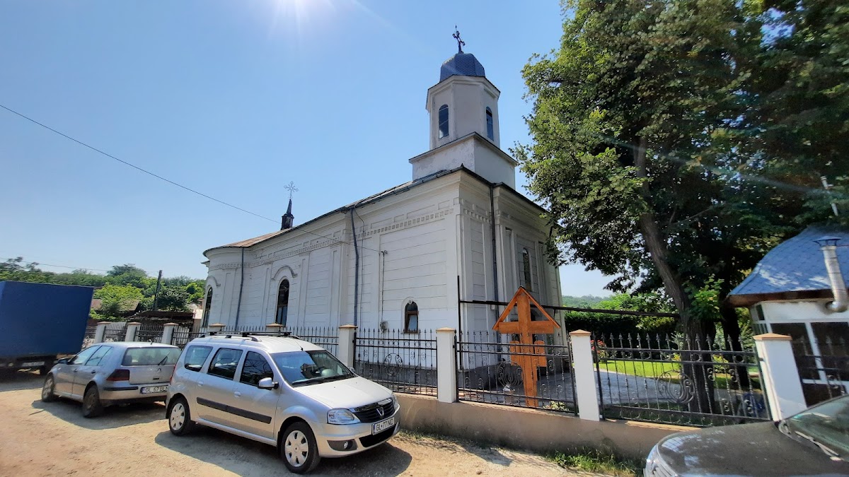 Biserica „Sf. Arh. Mihail şi Gavriil“ Corod - foto 2