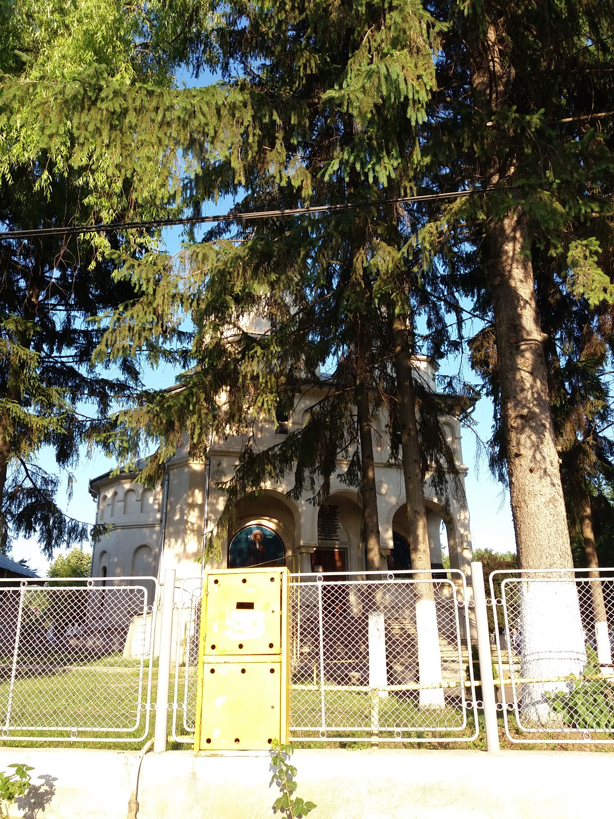 Kirche der Heiligen Erzengel Michael und Gabriel - foto 4