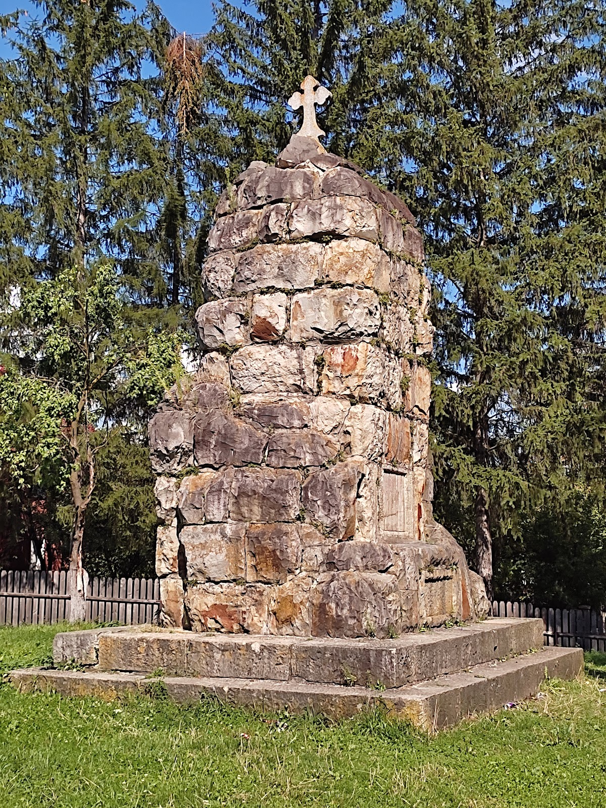 Szent Mihály és Gábor Arkangyalok Temploma - foto 5