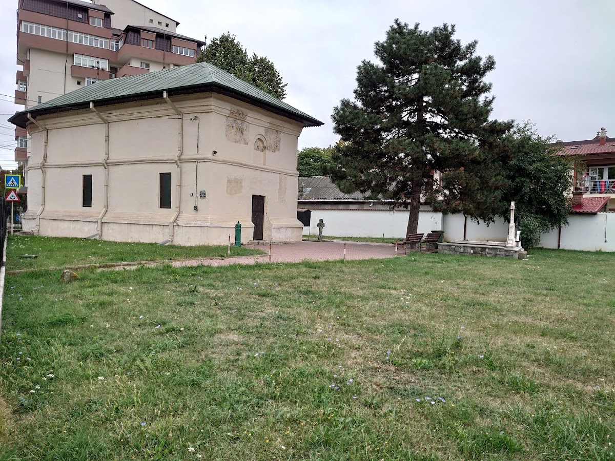 Biserica Sf. Atanasie şi Chiril