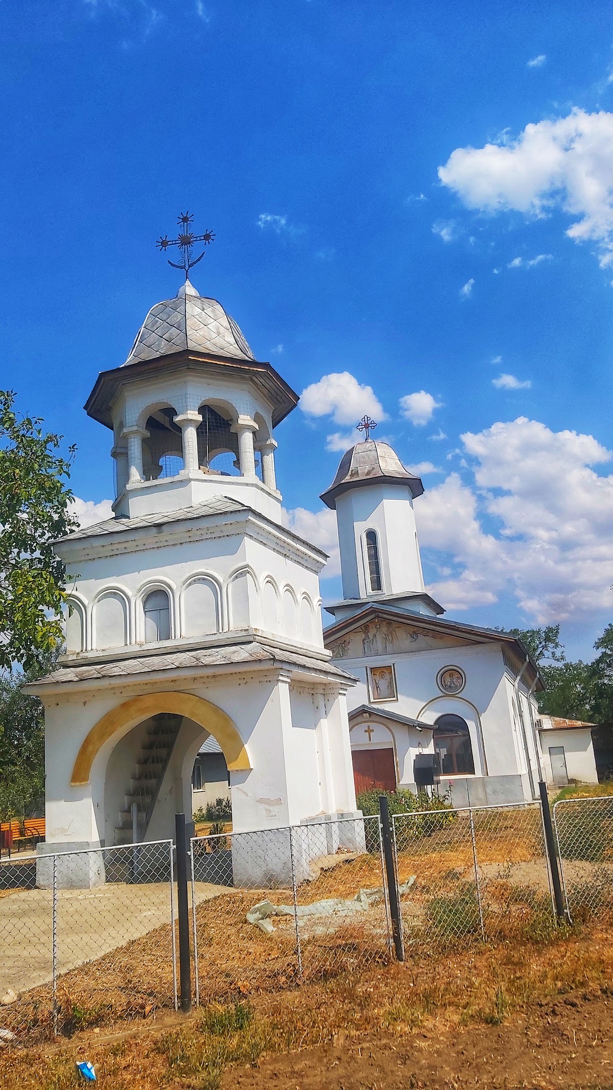 Biserica Sf.Constantin și Elena