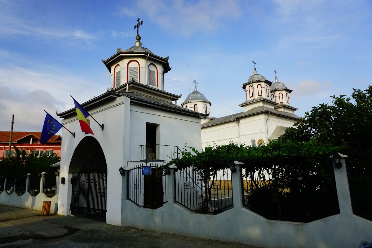 Chiesa di Santa Cuvioasa Parascheva - foto 2